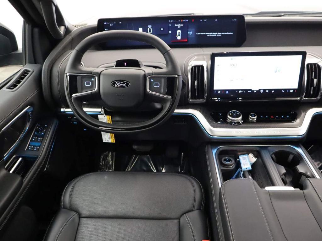 new 2025 Ford Expedition car, priced at $83,960