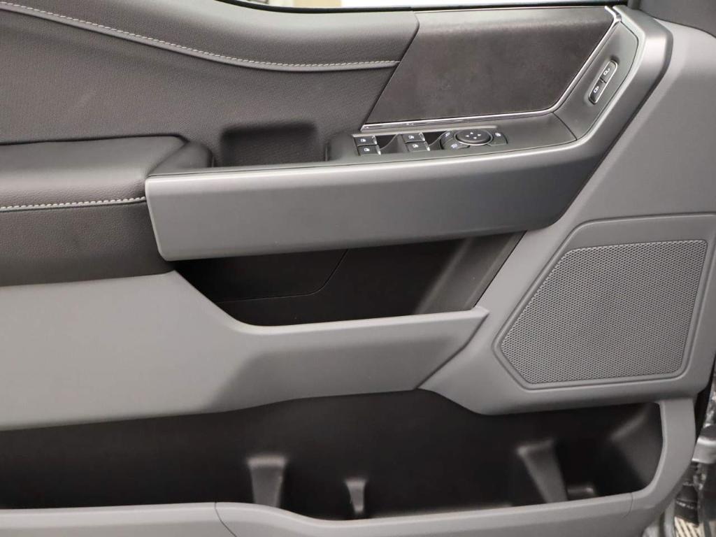 new 2024 Ford F-150 car, priced at $47,313