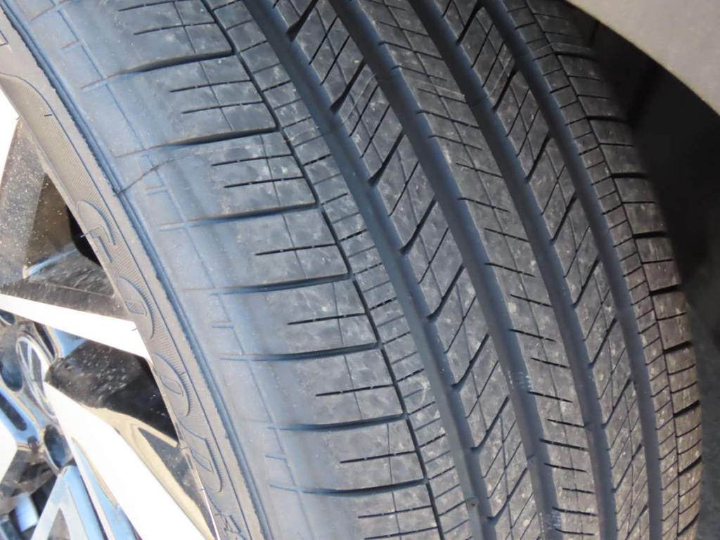 used 2024 Volkswagen Atlas car, priced at $30,243