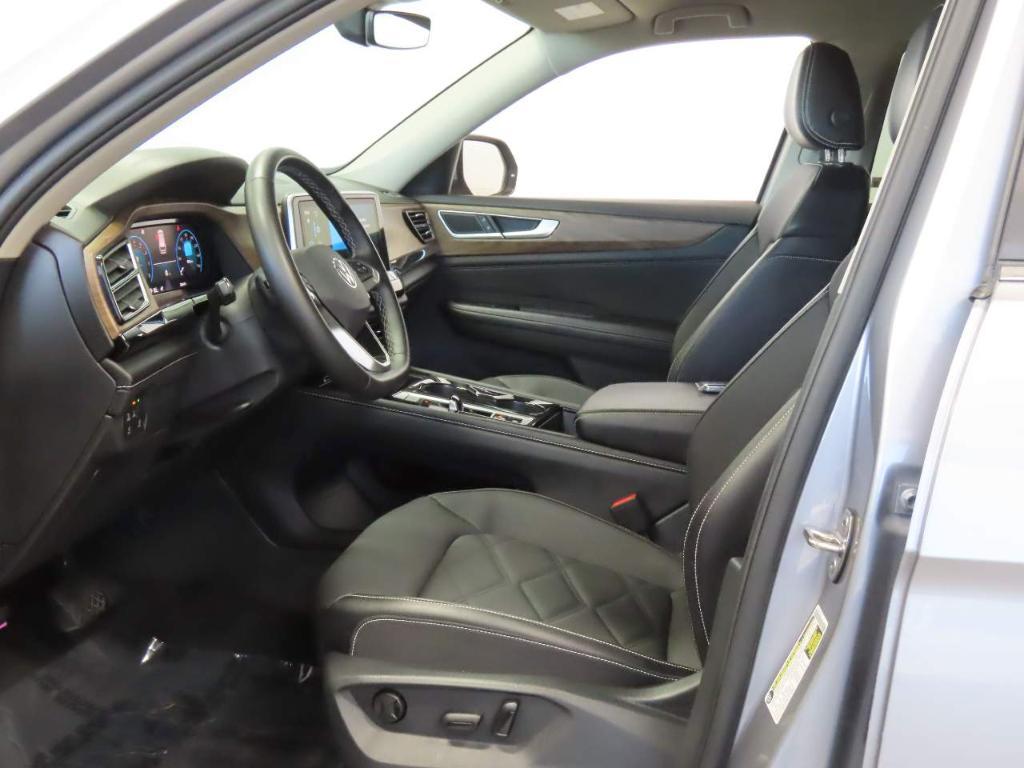 used 2024 Volkswagen Atlas car, priced at $30,243
