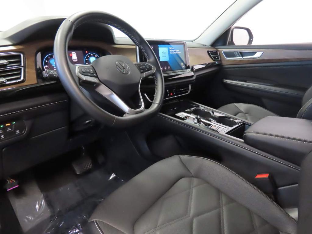 used 2024 Volkswagen Atlas car, priced at $30,243