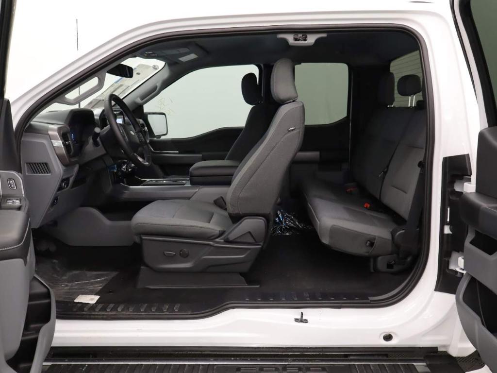 new 2024 Ford F-150 car, priced at $52,555