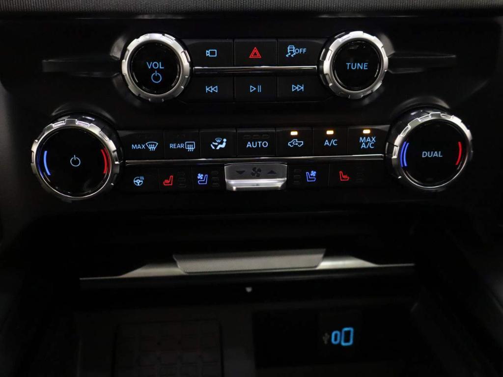 new 2025 Ford F-250 car, priced at $98,840