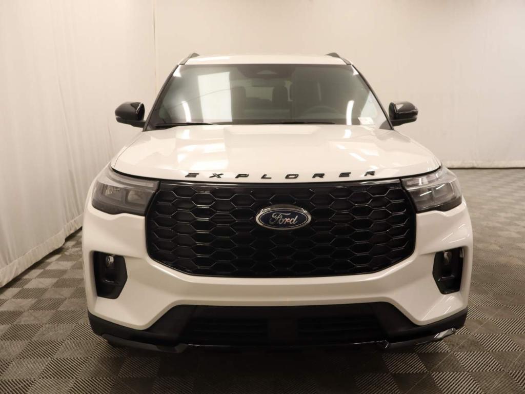 new 2025 Ford Explorer car, priced at $48,220