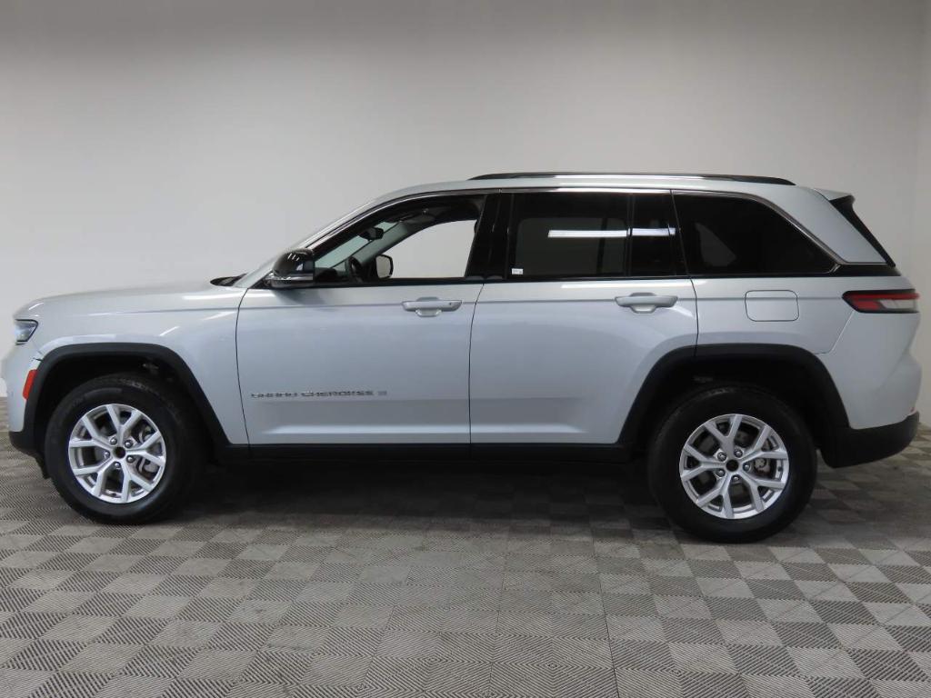 used 2023 Jeep Grand Cherokee car, priced at $29,745