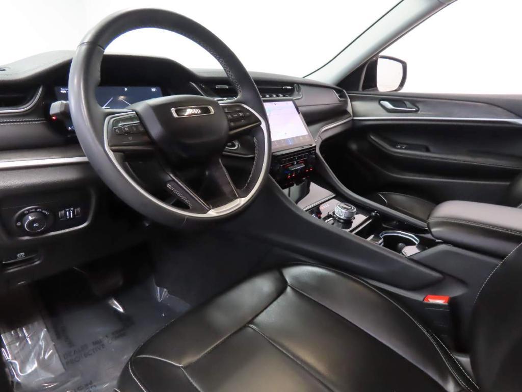 used 2023 Jeep Grand Cherokee car, priced at $29,745