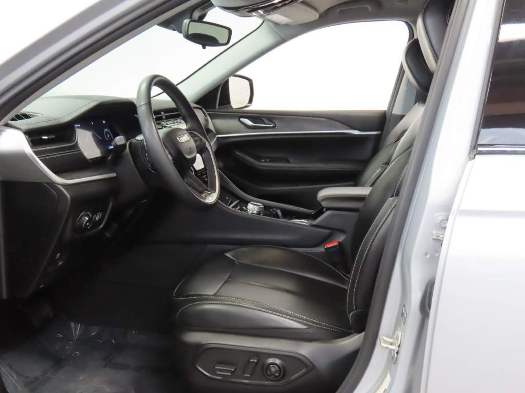 used 2023 Jeep Grand Cherokee car, priced at $29,745