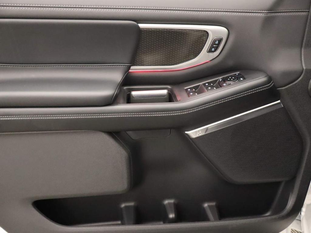 new 2025 Ford Expedition Max car, priced at $88,465
