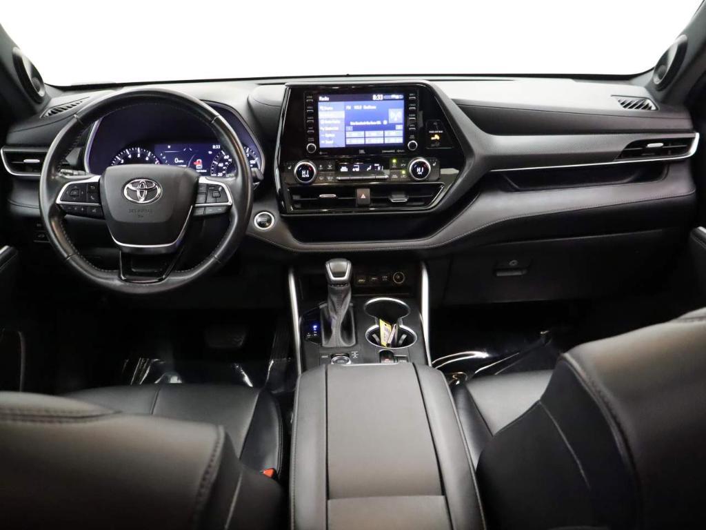 used 2021 Toyota Highlander car, priced at $34,333