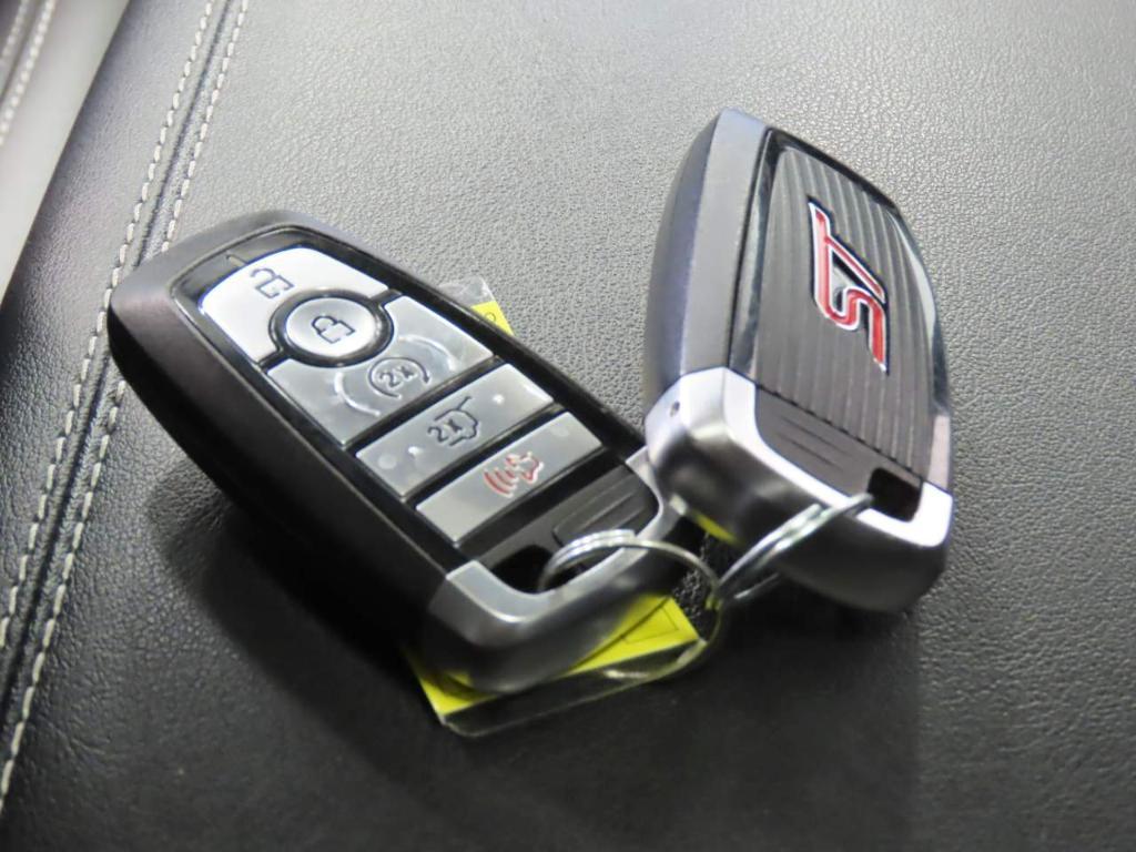 used 2022 Ford Edge car, priced at $32,991