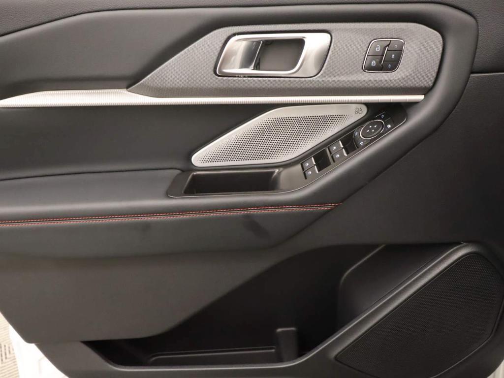 new 2025 Ford Explorer car, priced at $59,855