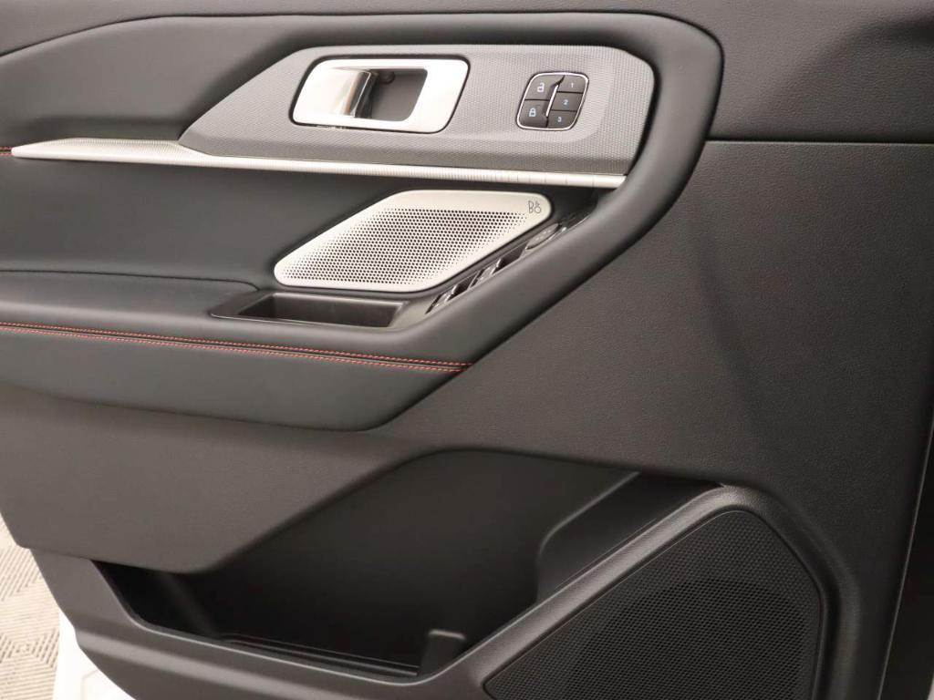 new 2025 Ford Explorer car, priced at $60,310