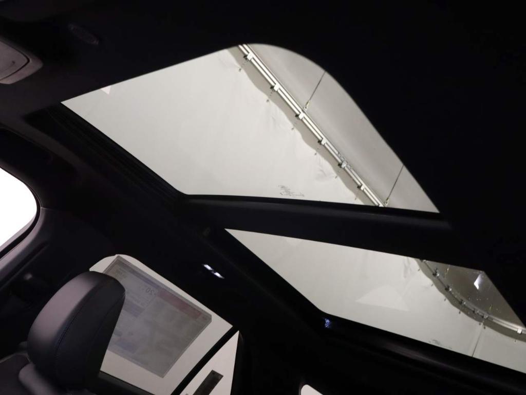 new 2025 Ford Explorer car, priced at $59,555