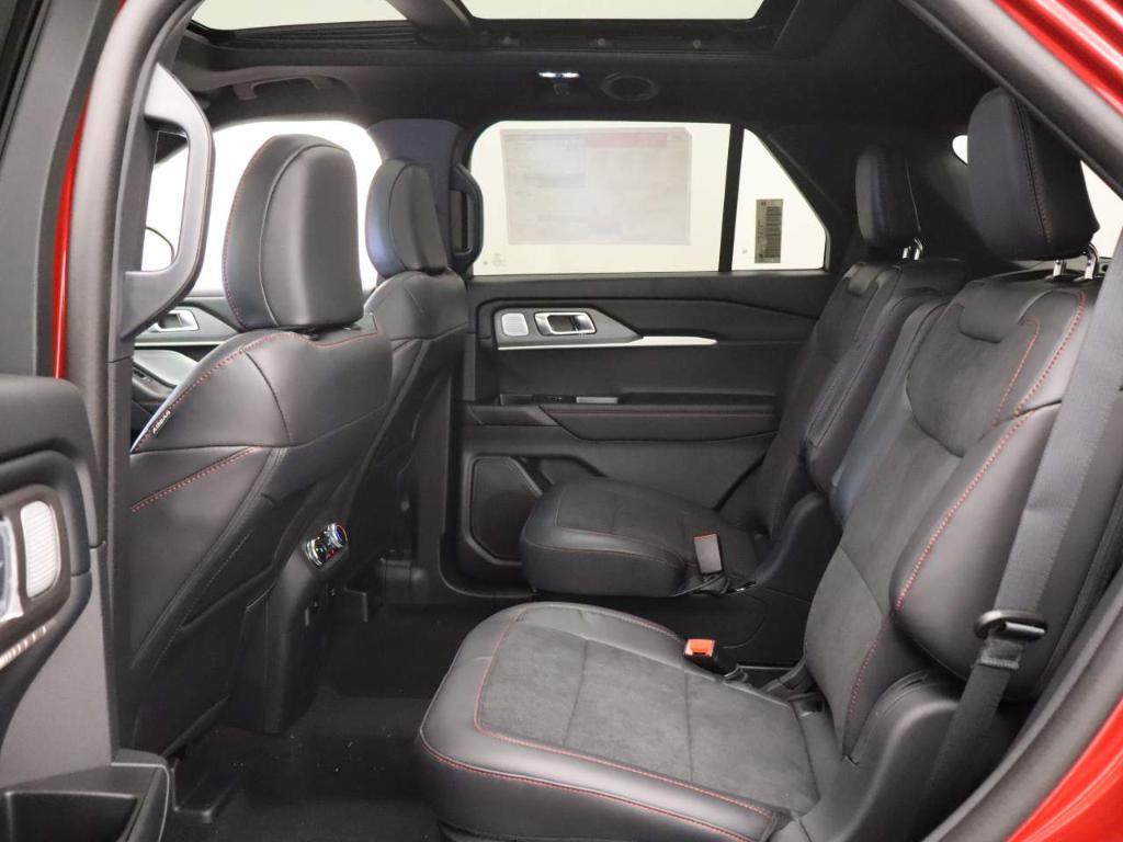 new 2025 Ford Explorer car, priced at $59,555