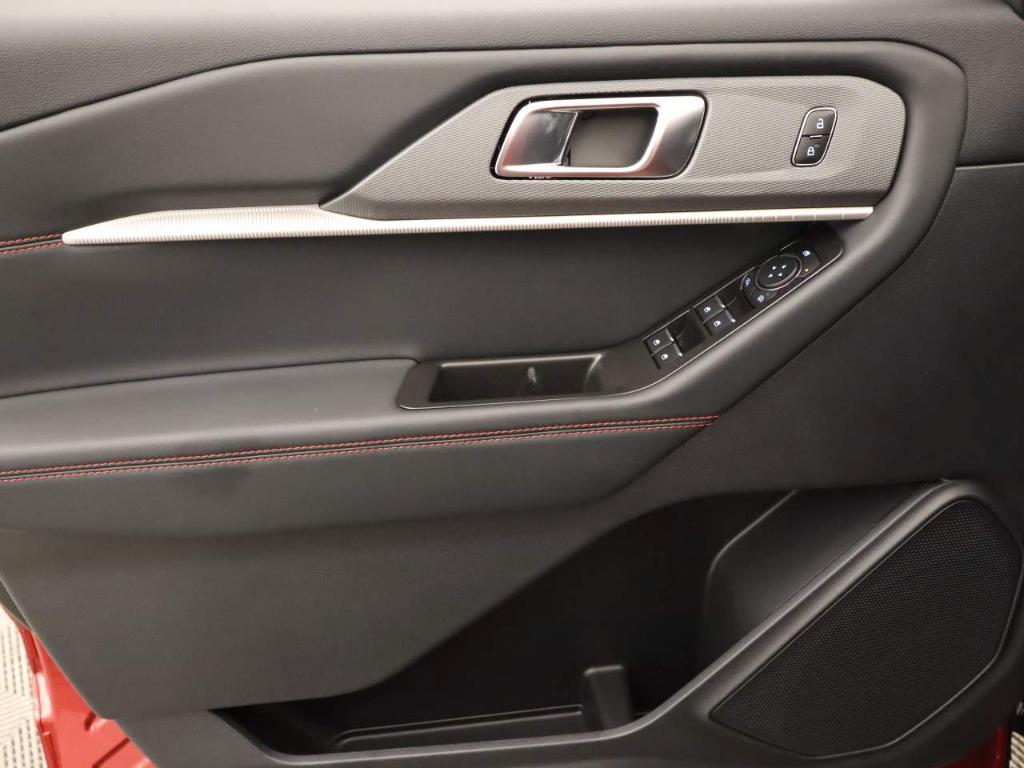 new 2025 Ford Explorer car, priced at $43,685