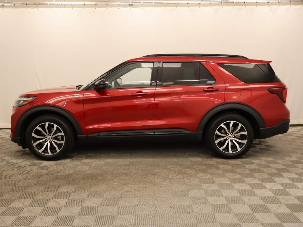 new 2025 Ford Explorer car, priced at $43,685