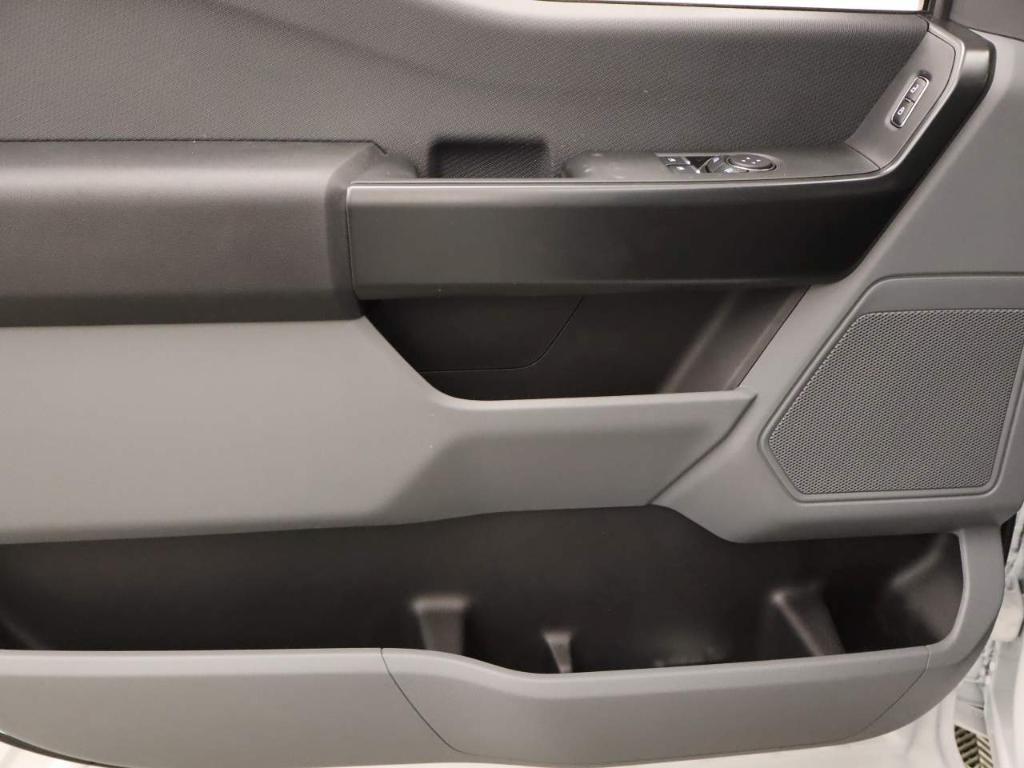 new 2025 Ford F-150 car, priced at $40,045