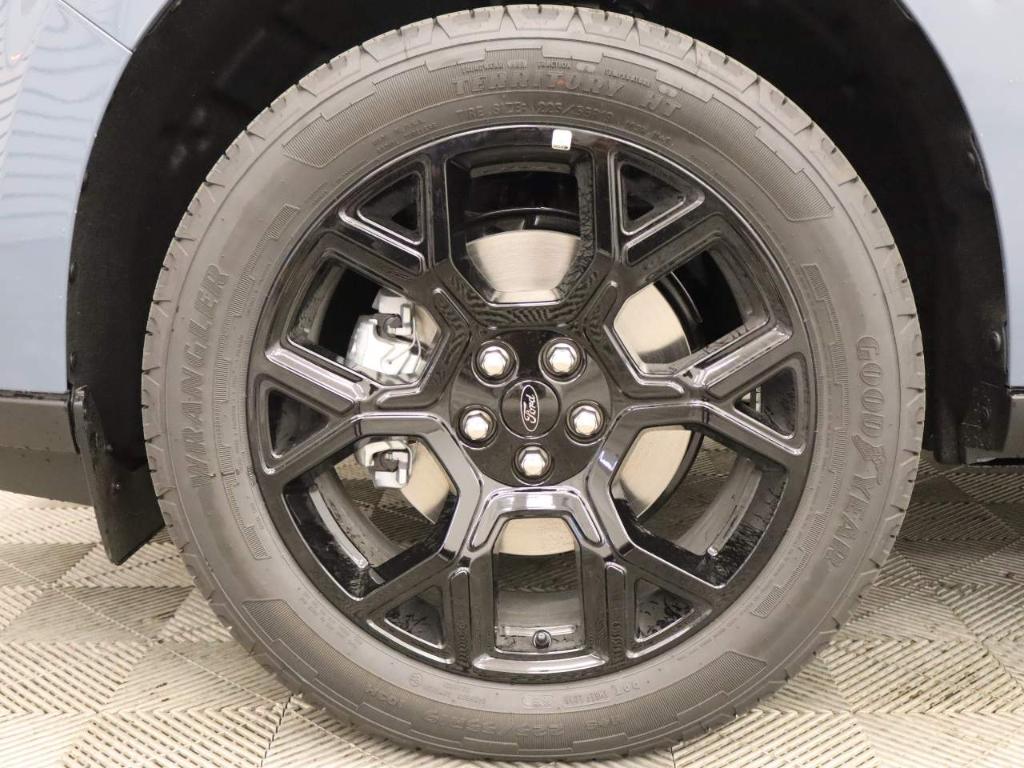 new 2025 Ford Maverick car, priced at $40,545
