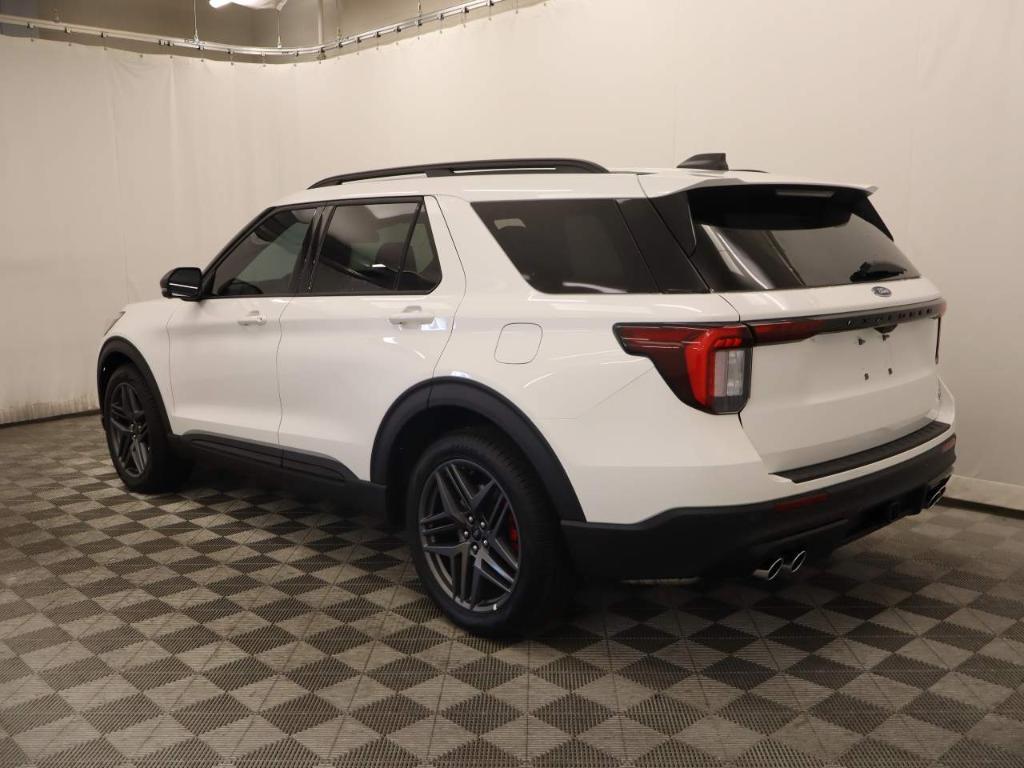 new 2025 Ford Explorer car, priced at $59,025