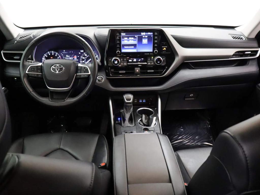 used 2022 Toyota Highlander car, priced at $35,435