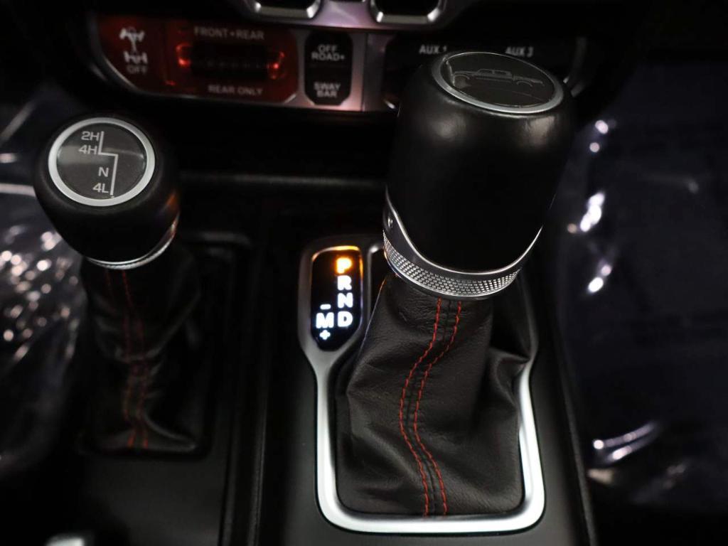 used 2021 Jeep Gladiator car, priced at $38,158