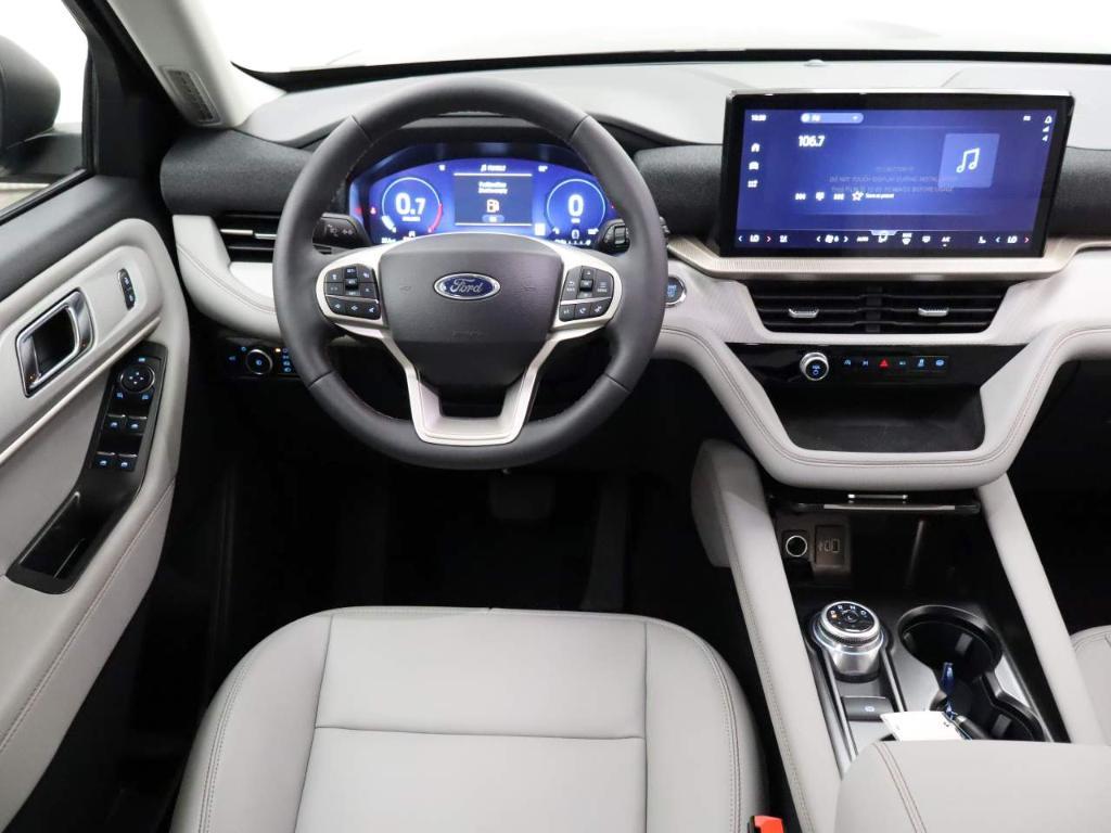 new 2025 Ford Explorer car, priced at $43,280