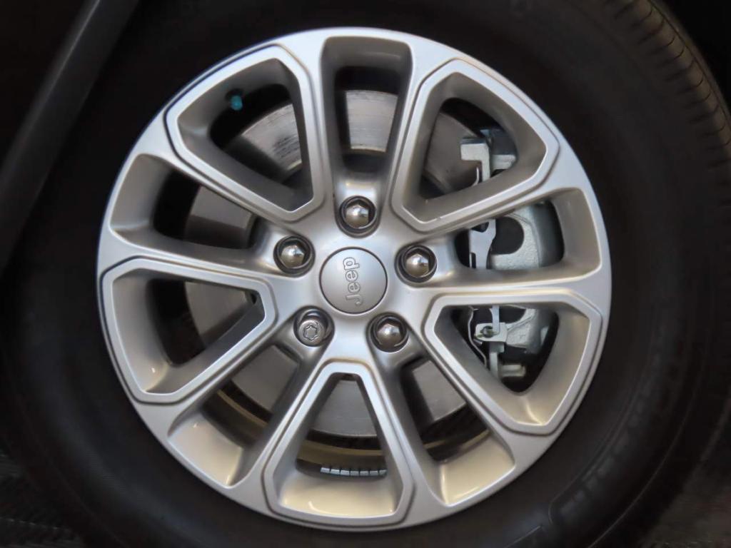 used 2022 Jeep Grand Cherokee WK car, priced at $24,842