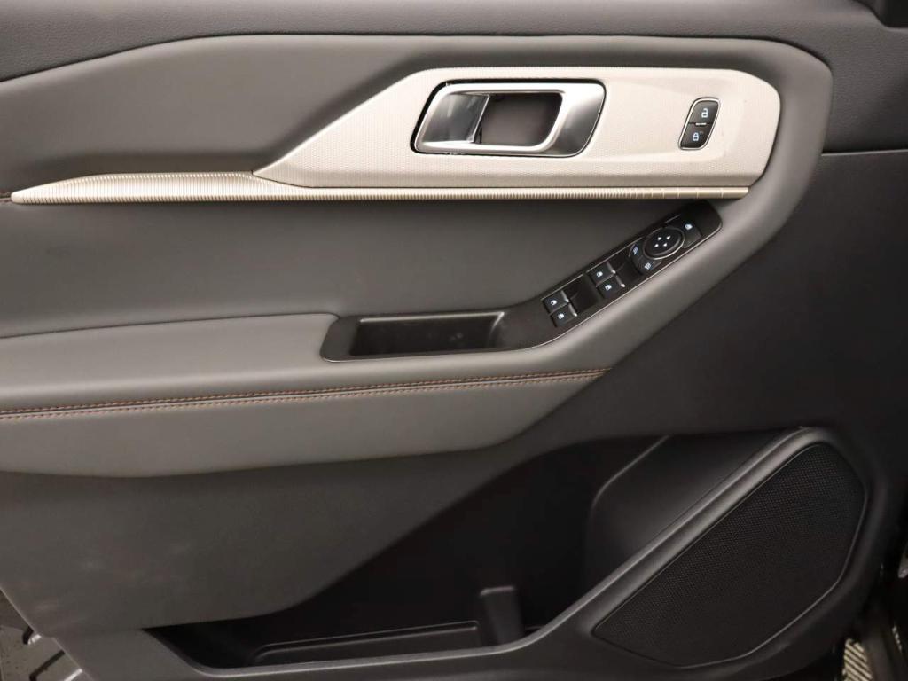 new 2025 Ford Explorer car, priced at $47,895