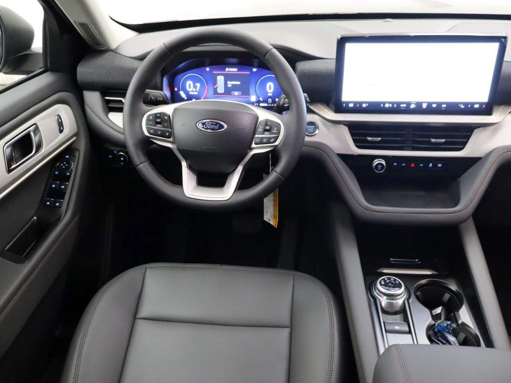 new 2025 Ford Explorer car, priced at $47,895