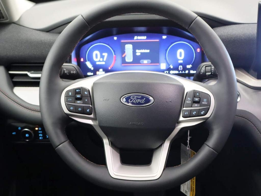 new 2025 Ford Explorer car, priced at $47,895