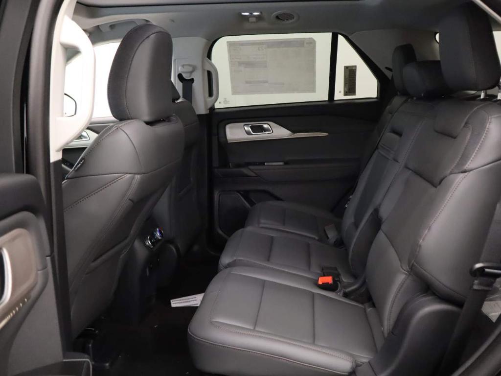 new 2025 Ford Explorer car, priced at $47,895