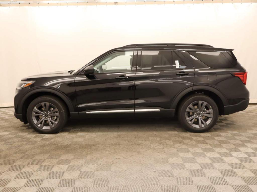 new 2025 Ford Explorer car, priced at $47,895