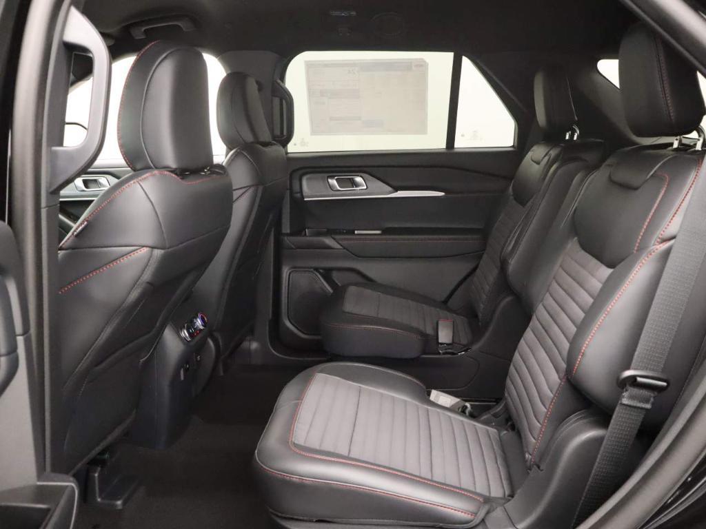 new 2025 Ford Explorer car, priced at $47,625