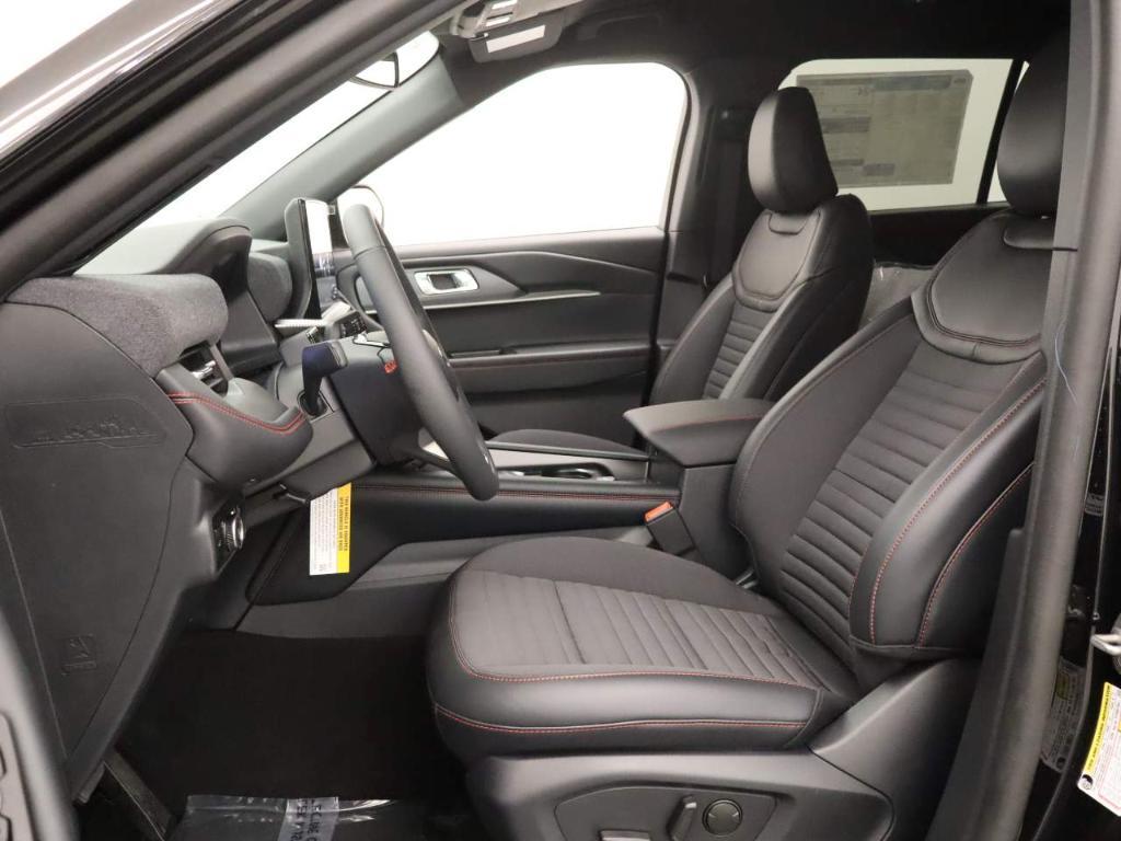 new 2025 Ford Explorer car, priced at $47,625