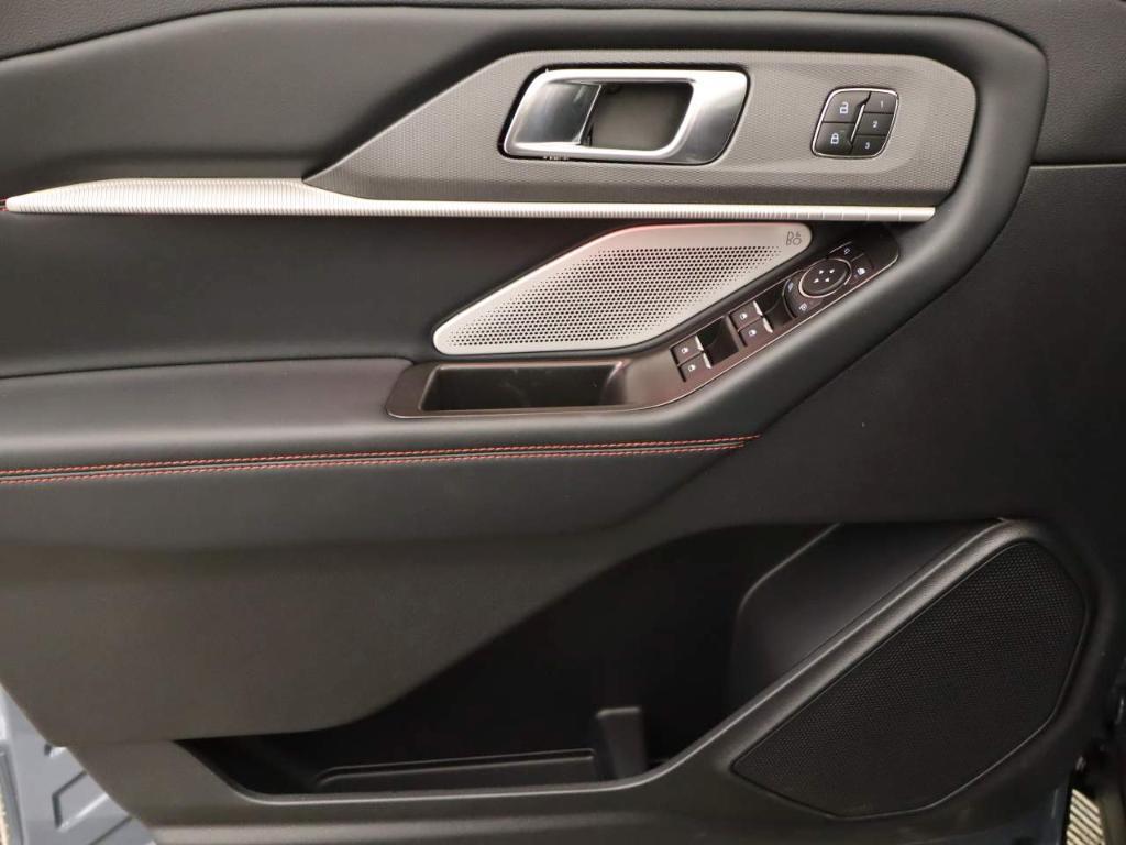 new 2025 Ford Explorer car, priced at $58,705