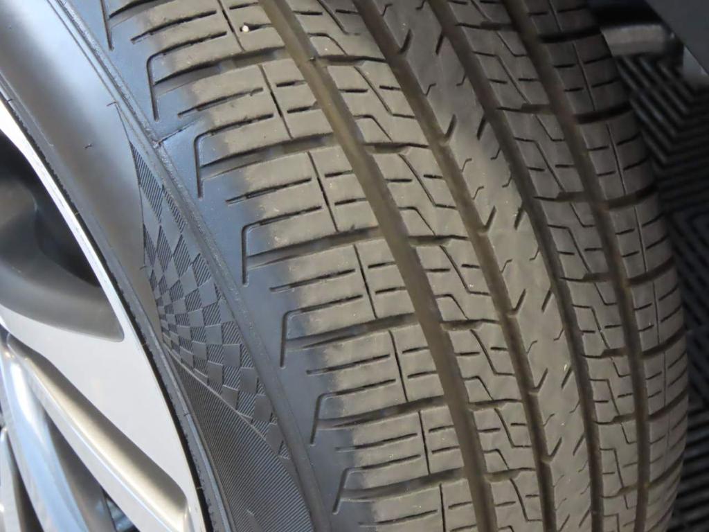used 2023 Buick Envision car, priced at $25,962