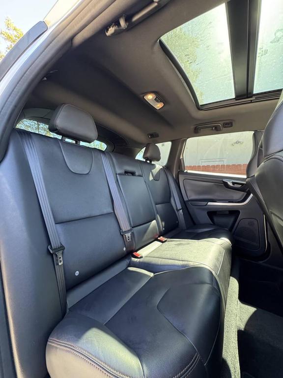 used 2015 Volvo XC60 car, priced at $9,995