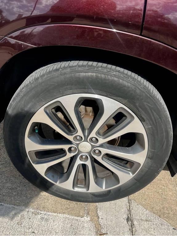 used 2014 Kia Sorento car, priced at $7,995