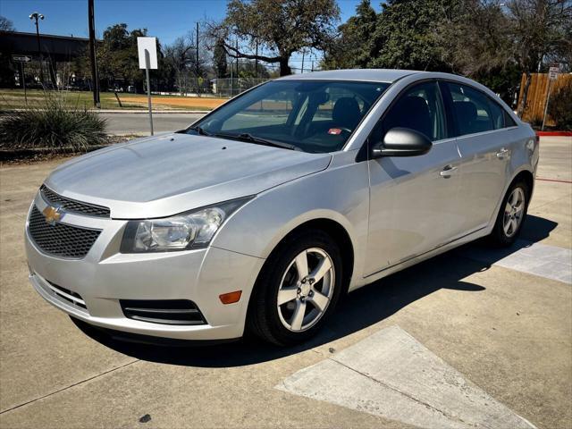 used 2014 Chevrolet Cruze car, priced at $6,500