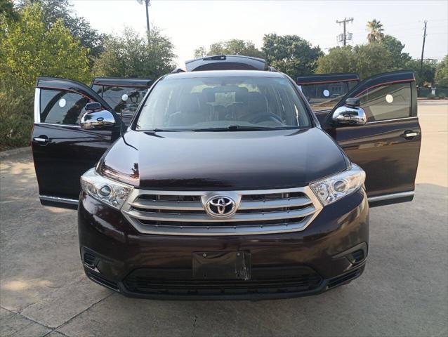 used 2012 Toyota Highlander car, priced at $9,995