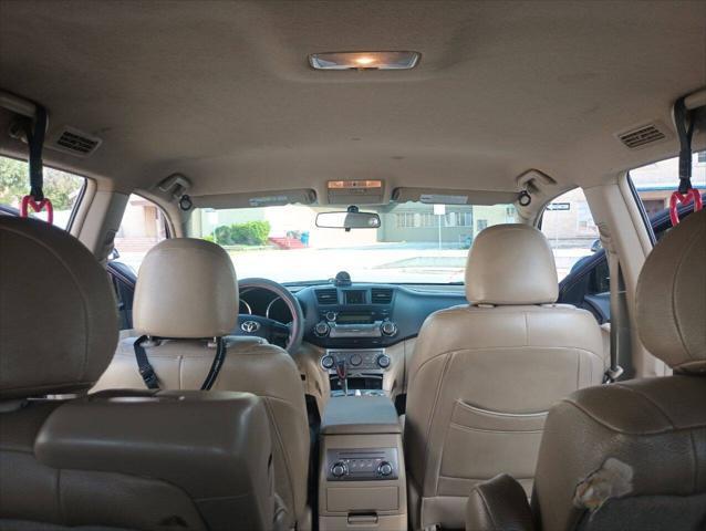 used 2012 Toyota Highlander car, priced at $9,995