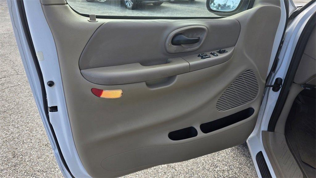 used 2002 Ford F-150 car, priced at $9,995