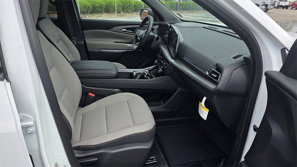 new 2025 Chevrolet Traverse car, priced at $41,510