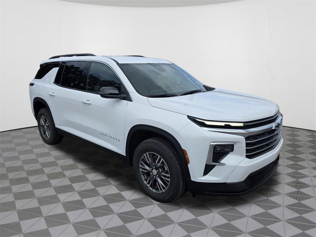 new 2025 Chevrolet Traverse car, priced at $41,510