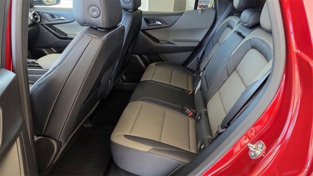 new 2025 Chevrolet Equinox car, priced at $33,325