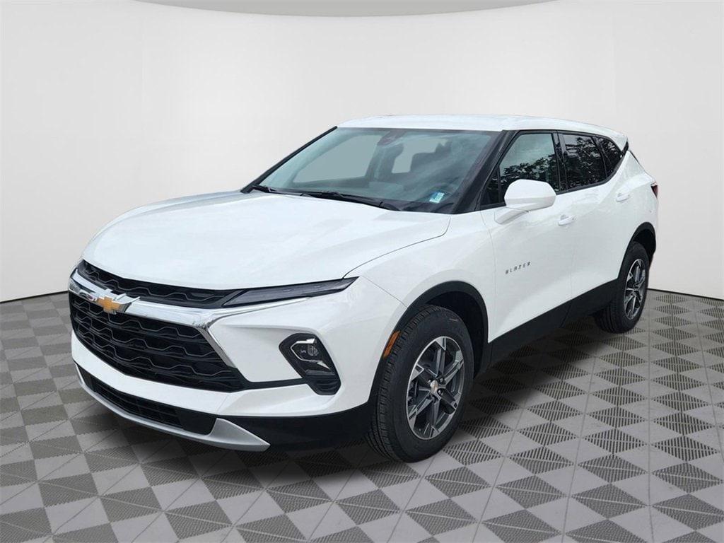 new 2025 Chevrolet Blazer car, priced at $34,795