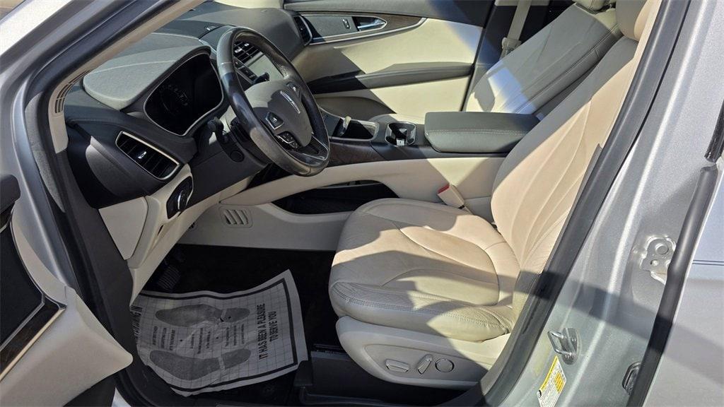 used 2016 Lincoln MKX car, priced at $15,999