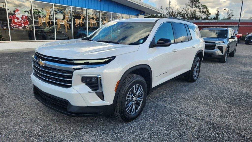 new 2025 Chevrolet Traverse car, priced at $44,380