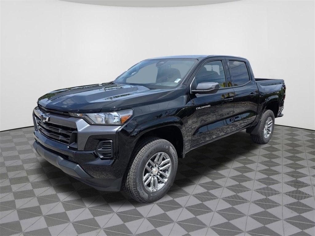 new 2025 Chevrolet Colorado car, priced at $35,085