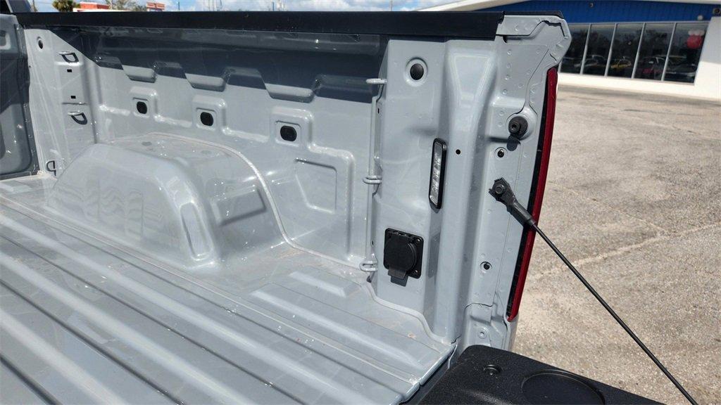 new 2024 Chevrolet Silverado 1500 car, priced at $42,320